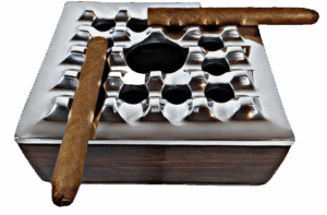 BOARDROOM DELUXE GRID ASHSTRAY SILVER